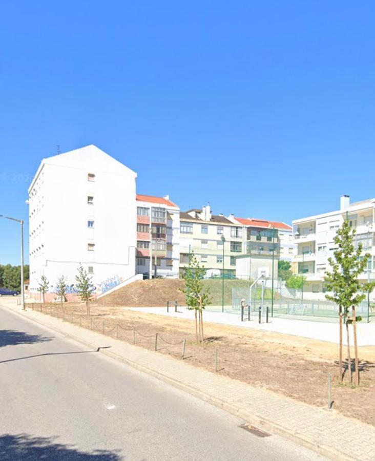 Apartamento Remodelado No Seixal Seixal  Exterior photo